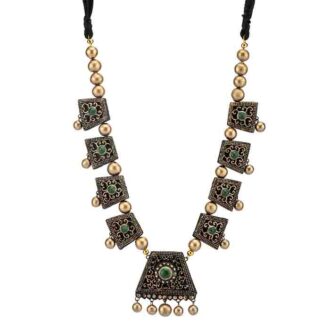 Trendy necklace design with quadrangular pendant and beads in green, gold and black accents
